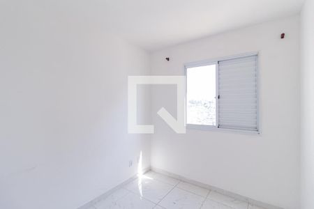 Quarto 2 de apartamento para alugar com 2 quartos, 45m² em Vila da Oportunidade, Carapicuíba