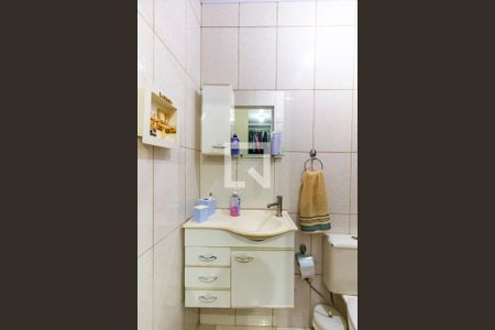 Banheiro da Suíte de casa à venda com 2 quartos, 100m² em Vila Caraguata, São Paulo