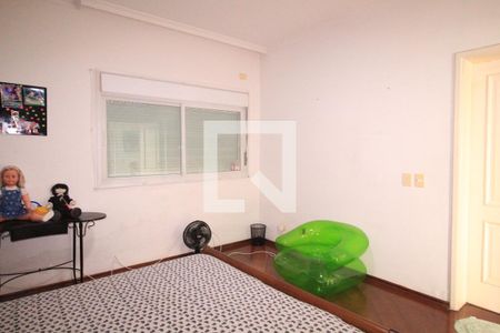 Casa à venda com 480m², 6 quartos e 5 vagasQuarto 2