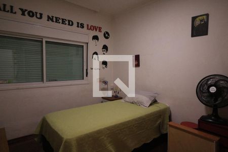 Casa à venda com 480m², 6 quartos e 5 vagasQuarto 4