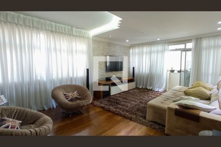 Apartamento à venda com 4 quartos, 240m² em Gutierrez, Belo Horizonte