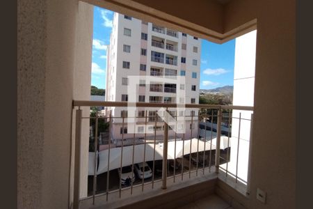 varanda de apartamento à venda com 2 quartos, 60m² em Pompéia, Belo Horizonte