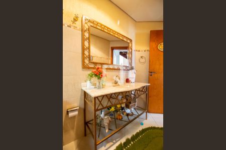 Casa de condomínio à venda com 389m², 3 quartos e 3 vagasLavabo