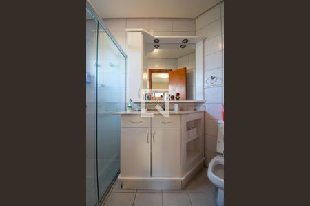 Casa de condomínio à venda com 389m², 3 quartos e 3 vagasBanheiro da Suíte 2