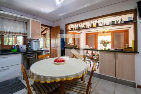 Casa de condomínio à venda com 389m², 3 quartos e 3 vagasCozinha