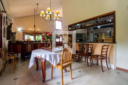 Sala de casa de condomínio à venda com 3 quartos, 389m² em Vila Nova, Porto Alegre