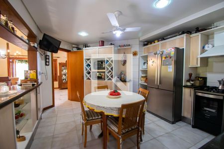 Casa de condomínio à venda com 389m², 3 quartos e 3 vagasCozinha