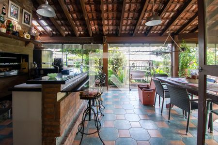 Casa de condomínio à venda com 389m², 3 quartos e 3 vagasCozinha