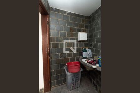 Casa à venda com 208m², 5 quartos e 2 vagasbanheiro