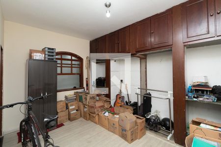 Casa à venda com 208m², 5 quartos e 2 vagasQuarto 3