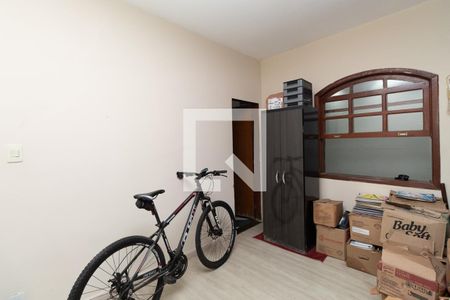 Casa à venda com 208m², 5 quartos e 2 vagasQuarto 3