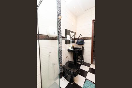 Casa à venda com 208m², 5 quartos e 2 vagasBanheiro Corredor