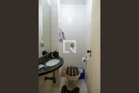 Lavabo de apartamento para alugar com 3 quartos, 140m² em Tijuca, Rio de Janeiro