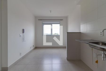 Sala/Cozinha de apartamento para alugar com 2 quartos, 40m² em Itaquera, São Paulo