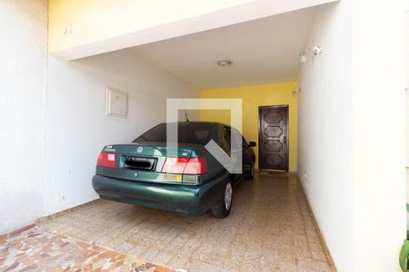 Casa à venda com 225m², 5 quartos e 3 vagas Casa à venda com 225m², 5 quartos e 3 vagasGaragem