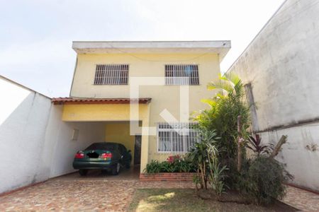 Casa à venda com 225m², 5 quartos e 3 vagas Casa à venda com 225m², 5 quartos e 3 vagasFachada