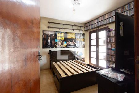 Casa à venda com 225m², 5 quartos e 3 vagas Casa à venda com 225m², 5 quartos e 3 vagasQuarto 1
