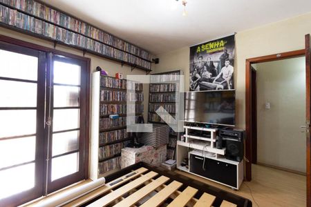 Casa à venda com 225m², 5 quartos e 3 vagas Casa à venda com 225m², 5 quartos e 3 vagasQuarto 1
