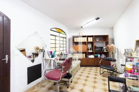 Casa à venda com 225m², 5 quartos e 3 vagas Casa à venda com 225m², 5 quartos e 3 vagasSuíte edícula