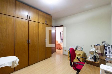 Casa à venda com 225m², 5 quartos e 3 vagas Casa à venda com 225m², 5 quartos e 3 vagasQuarto 3