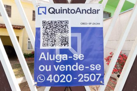 Casa à venda com 225m², 5 quartos e 3 vagas Casa à venda com 225m², 5 quartos e 3 vagasPlaca