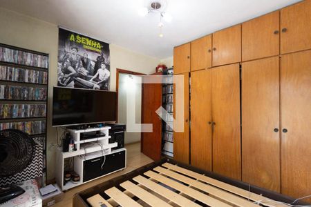 Casa à venda com 225m², 5 quartos e 3 vagas Casa à venda com 225m², 5 quartos e 3 vagasQuarto 1