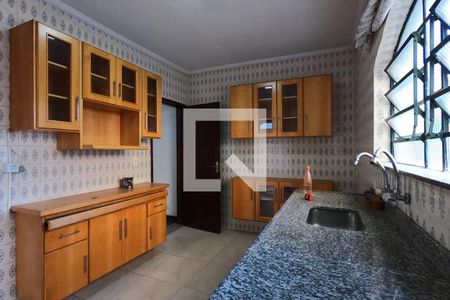 Casa à venda com 146m², 3 quartos e 2 vagasCozinha