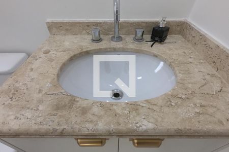 Apartamento à venda com 91m², 2 quartos e 2 vagasBanheiro da Suíte 2