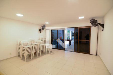 Apartamento à venda com 100m², 3 quartos e 1 vagaÁrea comum - Salão de festas