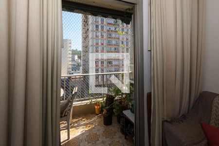 Apartamento à venda com 94m², 2 quartos e 1 vagaSala