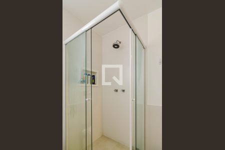 Apartamento para alugar com 180m², 3 quartos e 1 vaga Apartamento para alugar com 180m², 3 quartos e 1 vagaBanheiro da suíte