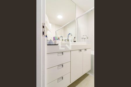 Apartamento para alugar com 180m², 3 quartos e 1 vaga Apartamento para alugar com 180m², 3 quartos e 1 vagaBanheiro