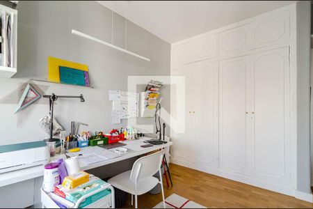 Apartamento para alugar com 180m², 3 quartos e 1 vaga Apartamento para alugar com 180m², 3 quartos e 1 vagaQuarto 3