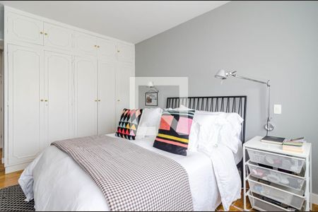 Apartamento para alugar com 180m², 3 quartos e 1 vaga Apartamento para alugar com 180m², 3 quartos e 1 vagaSuíte