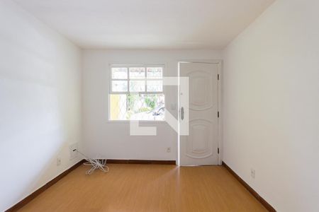 Sala de casa de condomínio à venda com 3 quartos, 150m² em Jacarepaguá, Rio de Janeiro