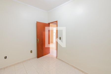 Casa para alugar com 228m², 4 quartos e 4 vagas Casa para alugar com 228m², 4 quartos e 4 vagasQuarto 3