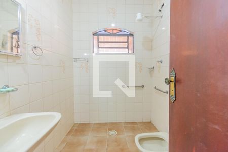 Casa para alugar com 228m², 4 quartos e 4 vagas Casa para alugar com 228m², 4 quartos e 4 vagasBanheiro 2