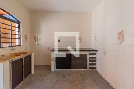 Cozinha de casa para alugar com 4 quartos, 228m² em Vila Georgina, Campinas
