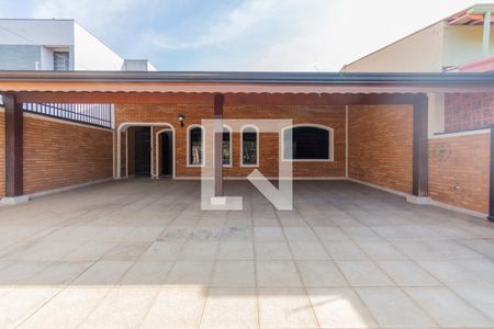 Casa para alugar com 228m², 4 quartos e 4 vagas Casa para alugar com 228m², 4 quartos e 4 vagasGaragem