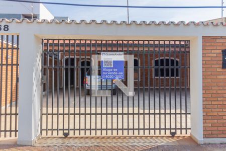 Casa para alugar com 228m², 4 quartos e 4 vagas Casa para alugar com 228m², 4 quartos e 4 vagasplaquinha