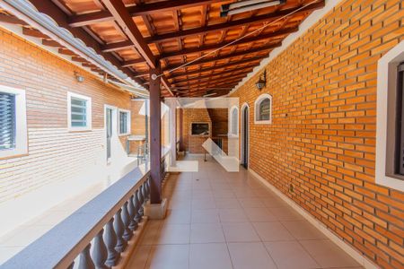 Casa para alugar com 228m², 4 quartos e 4 vagas Casa para alugar com 228m², 4 quartos e 4 vagasÁrea de Serviço