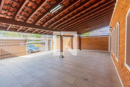 Casa para alugar com 228m², 4 quartos e 4 vagas Casa para alugar com 228m², 4 quartos e 4 vagasGaragem