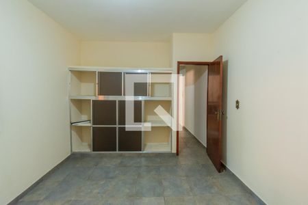 Casa para alugar com 228m², 4 quartos e 4 vagas Casa para alugar com 228m², 4 quartos e 4 vagasQuarto 4