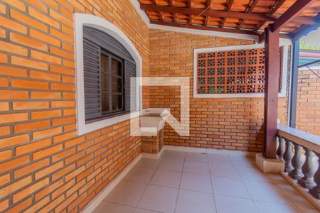 Área de Serviço de casa para alugar com 4 quartos, 228m² em Vila Georgina, Campinas