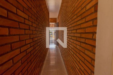 Casa para alugar com 228m², 4 quartos e 4 vagas Casa para alugar com 228m², 4 quartos e 4 vagasCorredor