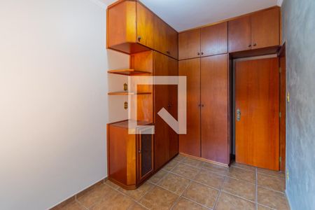 Casa para alugar com 228m², 4 quartos e 4 vagas Casa para alugar com 228m², 4 quartos e 4 vagasQuarto 2