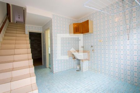 Casa para alugar com 180m², 3 quartos e 2 vagas Casa para alugar com 180m², 3 quartos e 2 vagasÁrea de serviço