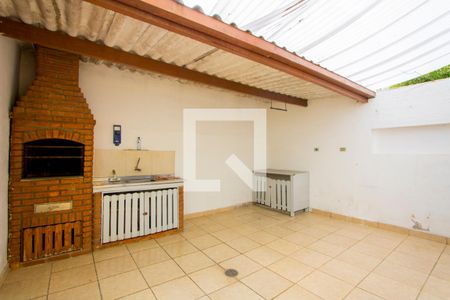 Casa para alugar com 180m², 3 quartos e 2 vagas Casa para alugar com 180m², 3 quartos e 2 vagasQuintal/Espaço gourmet