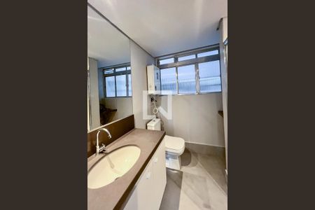 Apartamento à venda com 91m², 2 quartos e 1 vagaBanheiro 