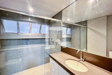 Apartamento à venda com 91m², 2 quartos e 1 vagaBanheiro da Suíte